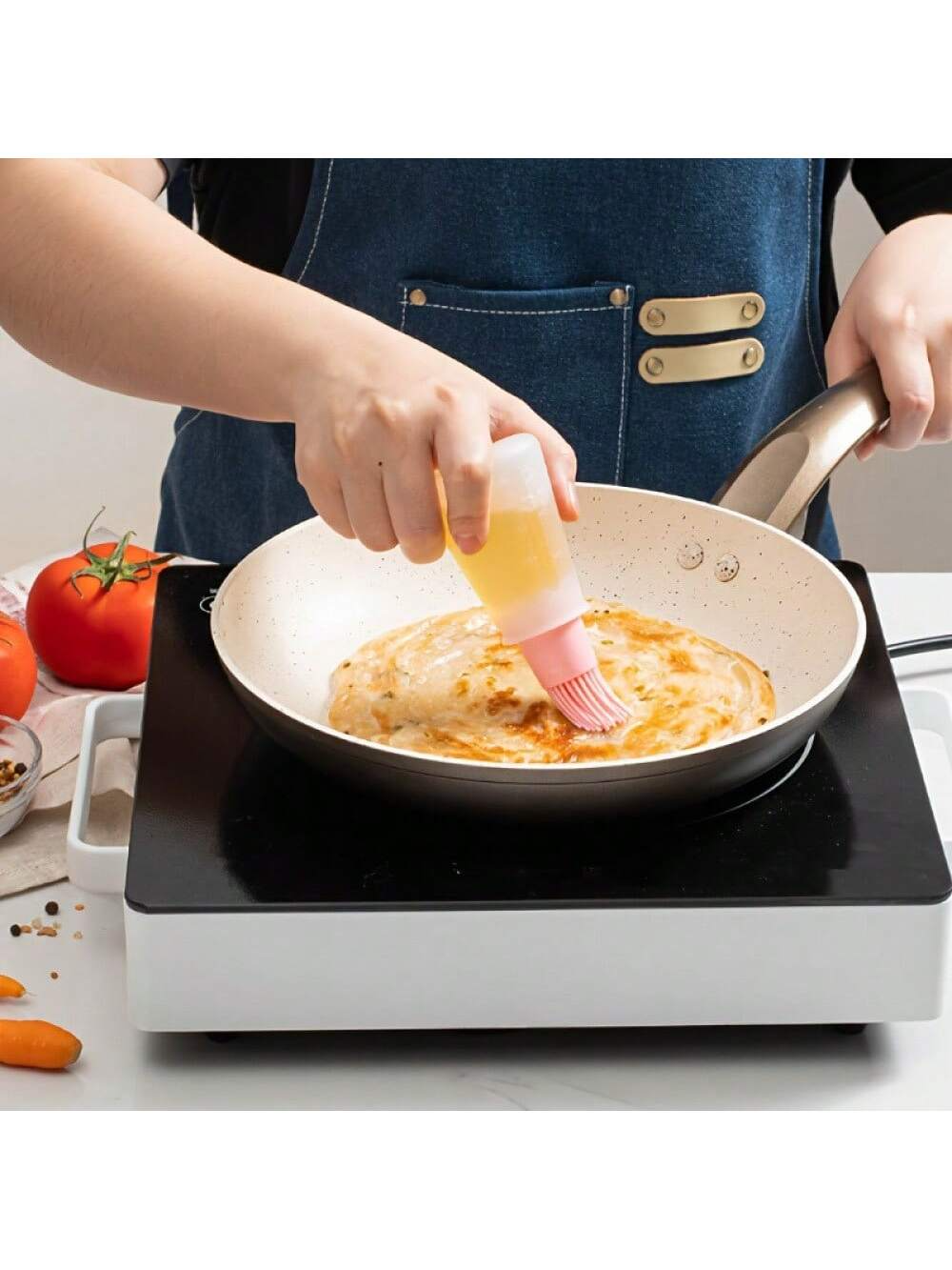 1PC Silicone Oil Brush With Integrated Bottle - High-Temperature Resistant For BBQ, Air Fryer & Baking - Kitchen Essential