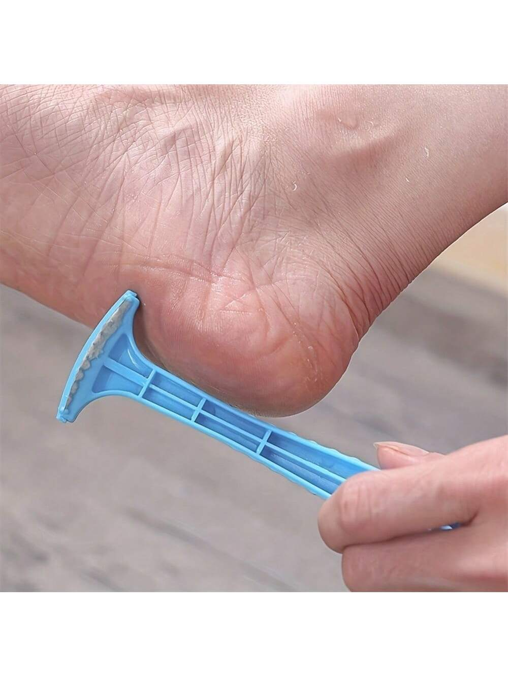 1PC Portable Foot Scraping And Callus Remover-Ergonomic Grip, Odorless Plastic Heel Trimmer, Create Smooth Feet, Easy-To-Use Light Beige Exfoliating Tool For Painless Foot Care