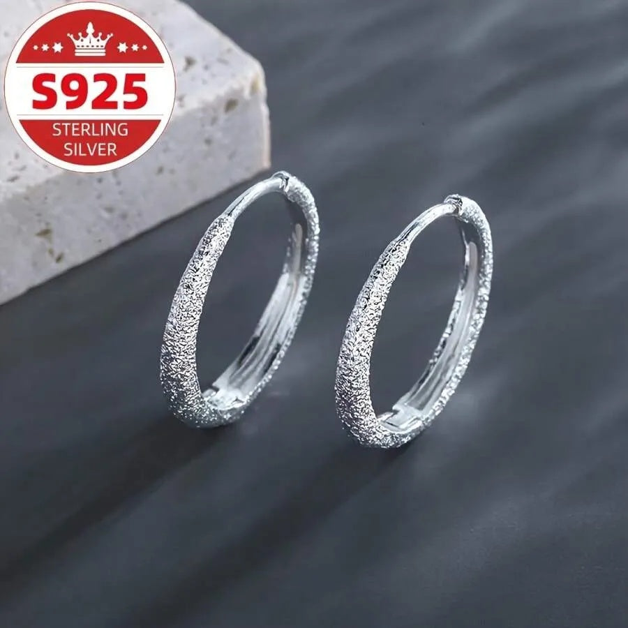 1PAIR(2pcs) "Sparkling Star River Hoop Earrings - Frosted Plated Elegance For Valentine's/Mother's Day - Dazzling Jewelry Gift For Women"