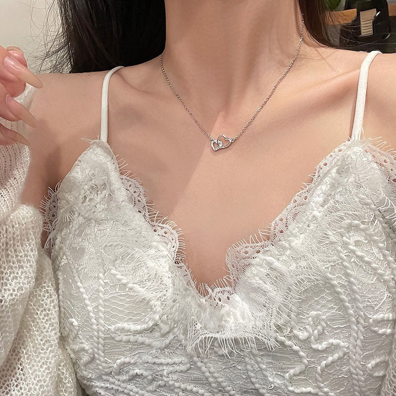 1pc Romantic Linked Hearts Necklace for Women – Sparkling CZ-Inlaid Pendant, Perfect Valentine's Day Gift