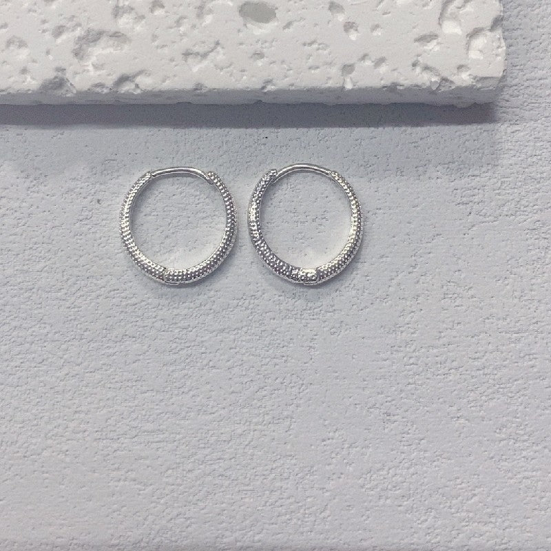 1PAIR(2pcs) "Sparkling Star River Hoop Earrings - Frosted Plated Elegance For Valentine's/Mother's Day - Dazzling Jewelry Gift For Women"